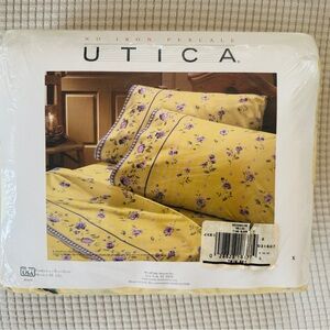 NEW Pretty Floral Sheets - twin